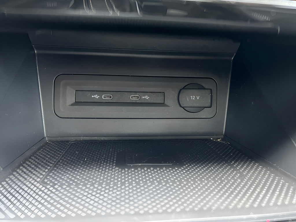 Used 2023 Volkswagen Atlas SE AWD/4WD image 17