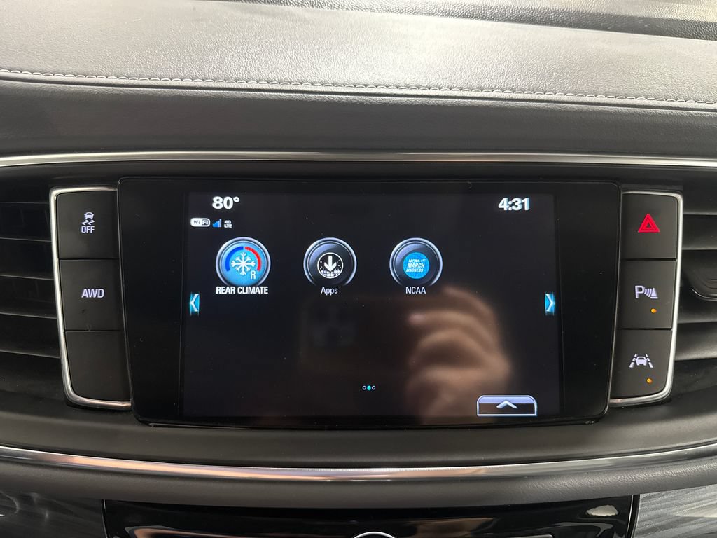 Used 2018 Buick Enclave Premium AWD/4WD image 12