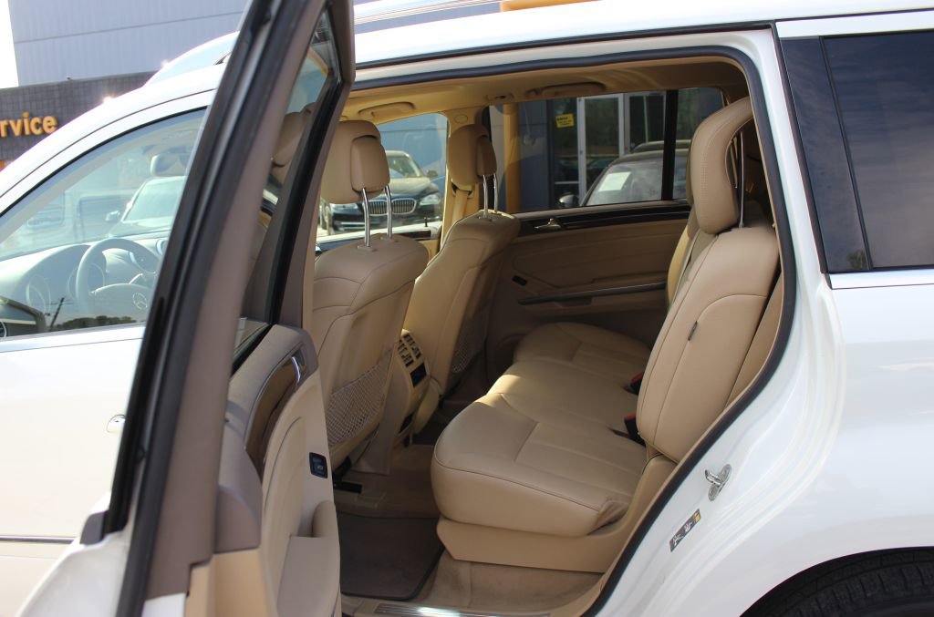 Used 2012 Mercedes-Benz GL 450 4MATIC image 12