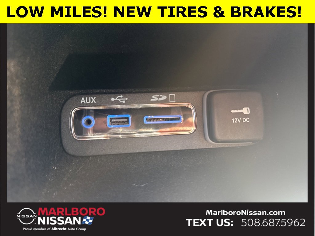 Used 2017 Jeep Grand Cherokee Summit image 28