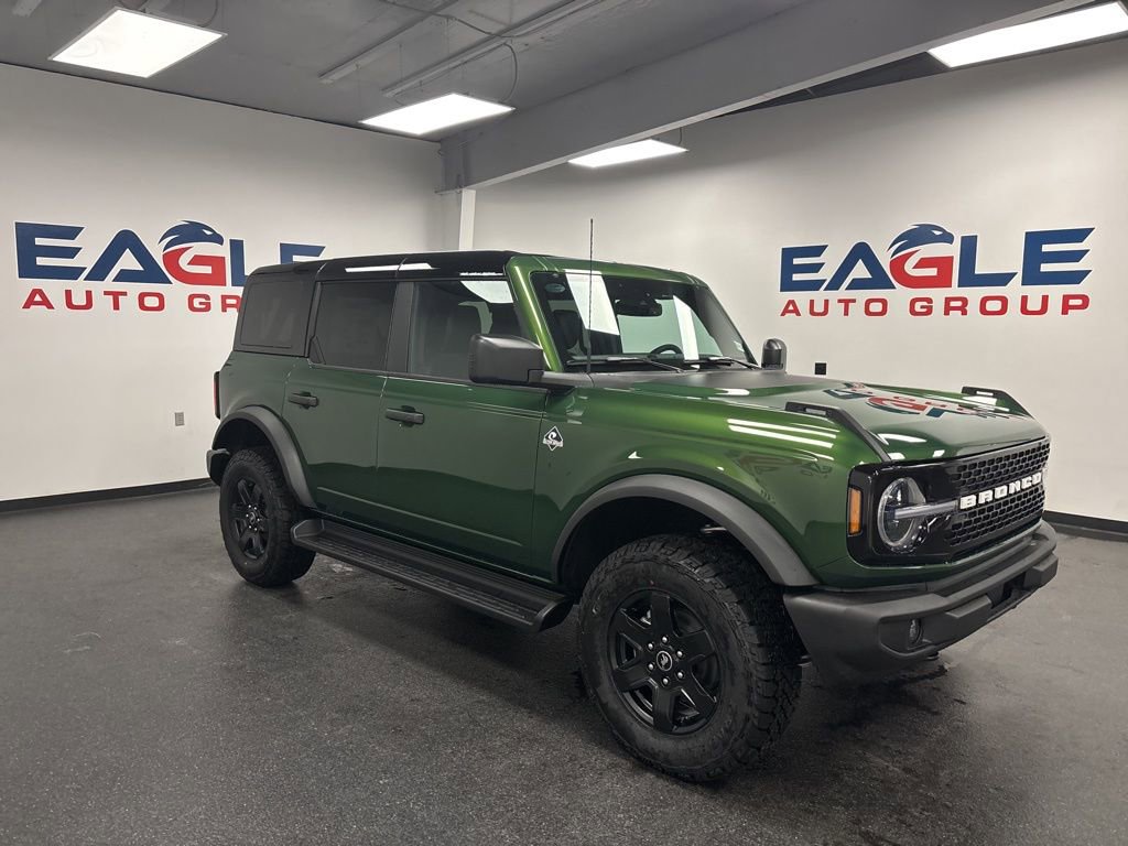 New 2025 Ford Bronco Outer Banks w/ Black Appearance Package