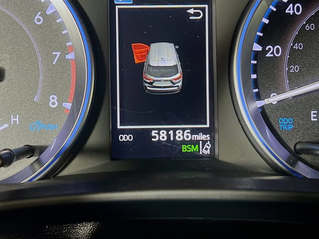 Certified 2019 Toyota Highlander SE AWD/4WD image 11