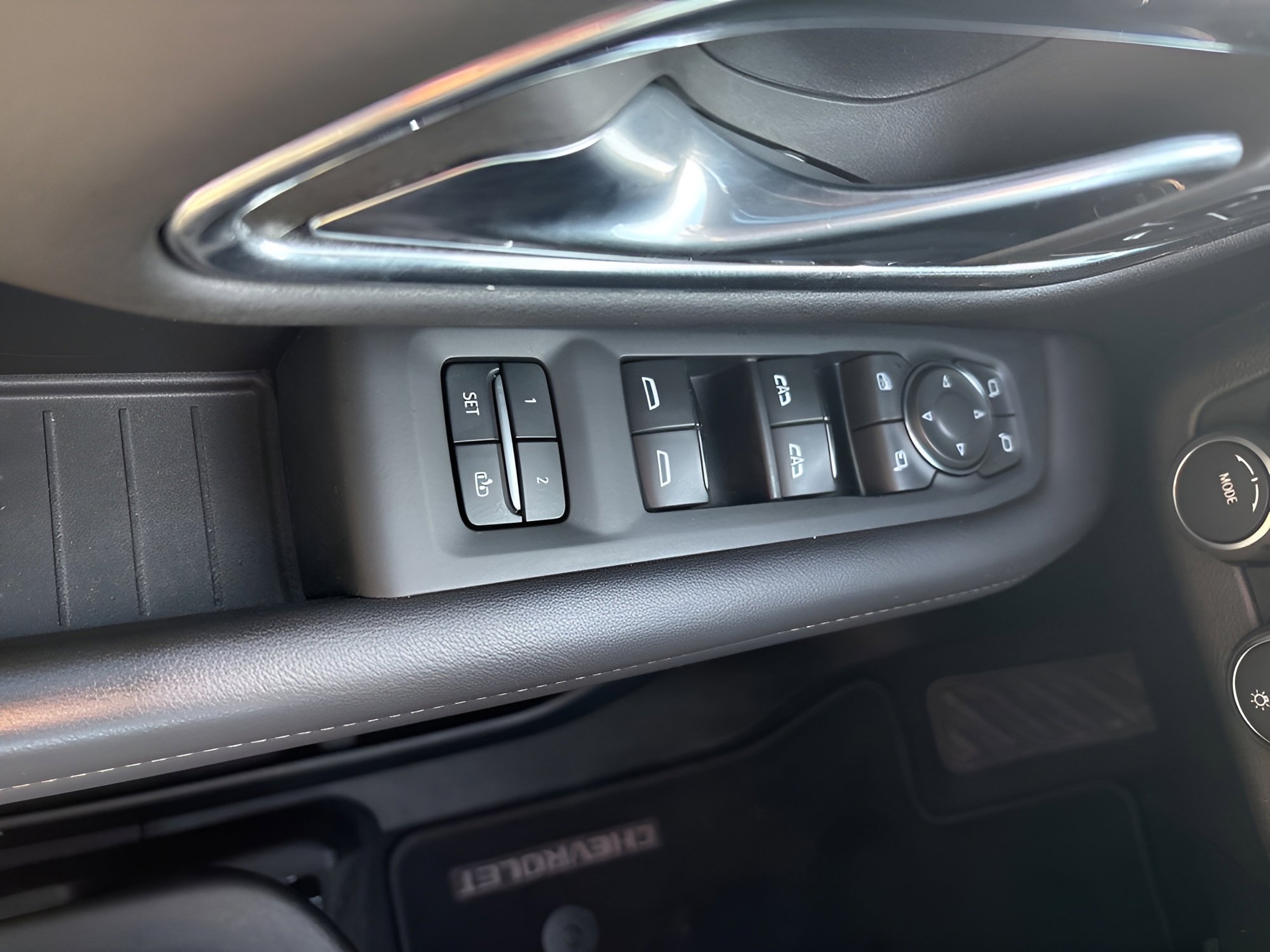 Used 2023 Chevrolet Suburban High Country AWD/4WD image 22