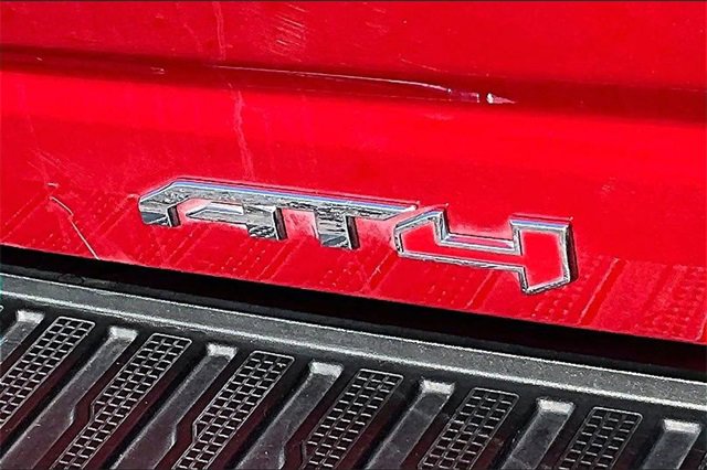 Used 2024 GMC Sierra 2500 AT4 w/ AT4 Premium Plus Package image 25