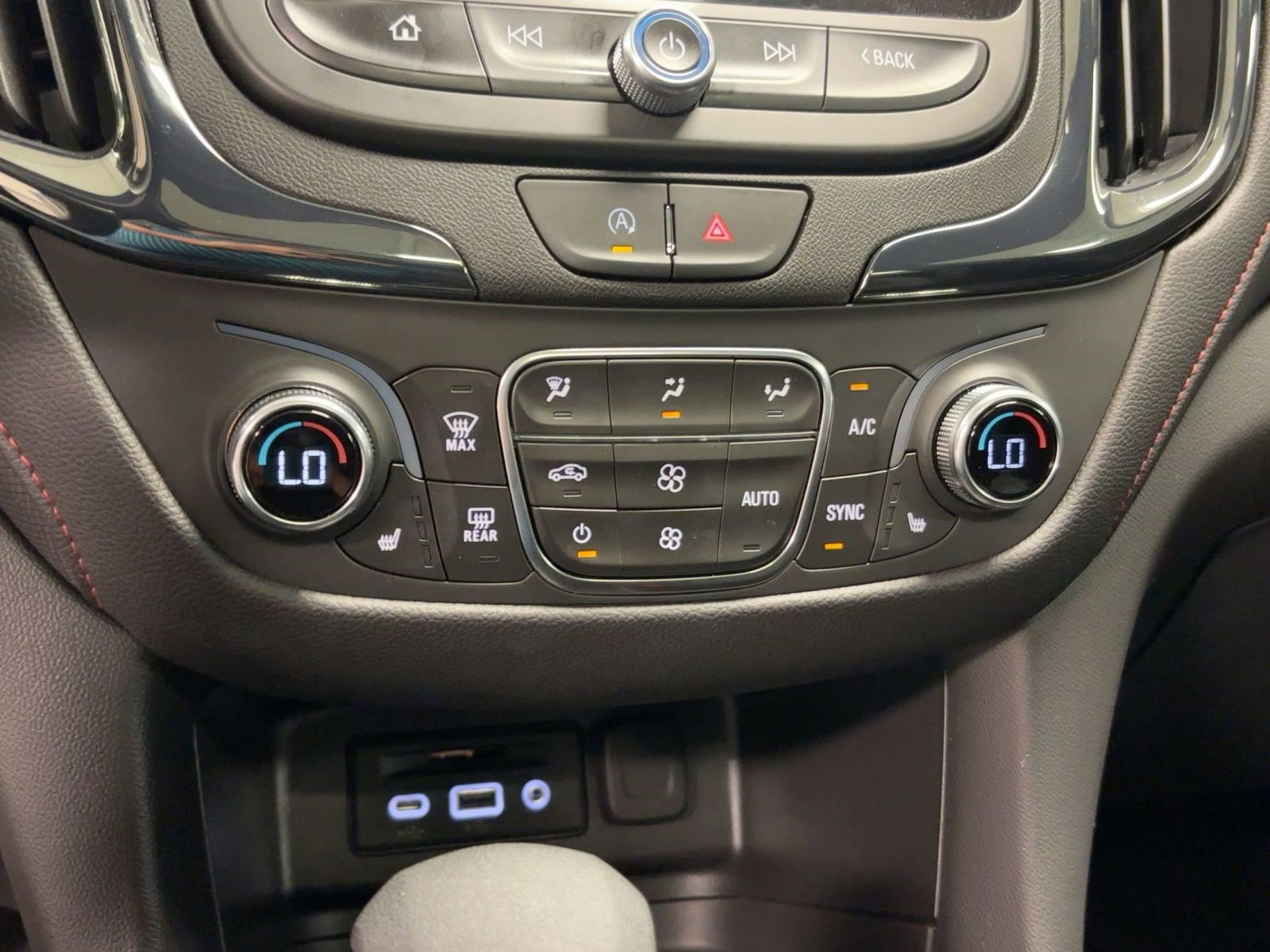 Certified 2024 Chevrolet Equinox RS w/ RS Leather Package image 18