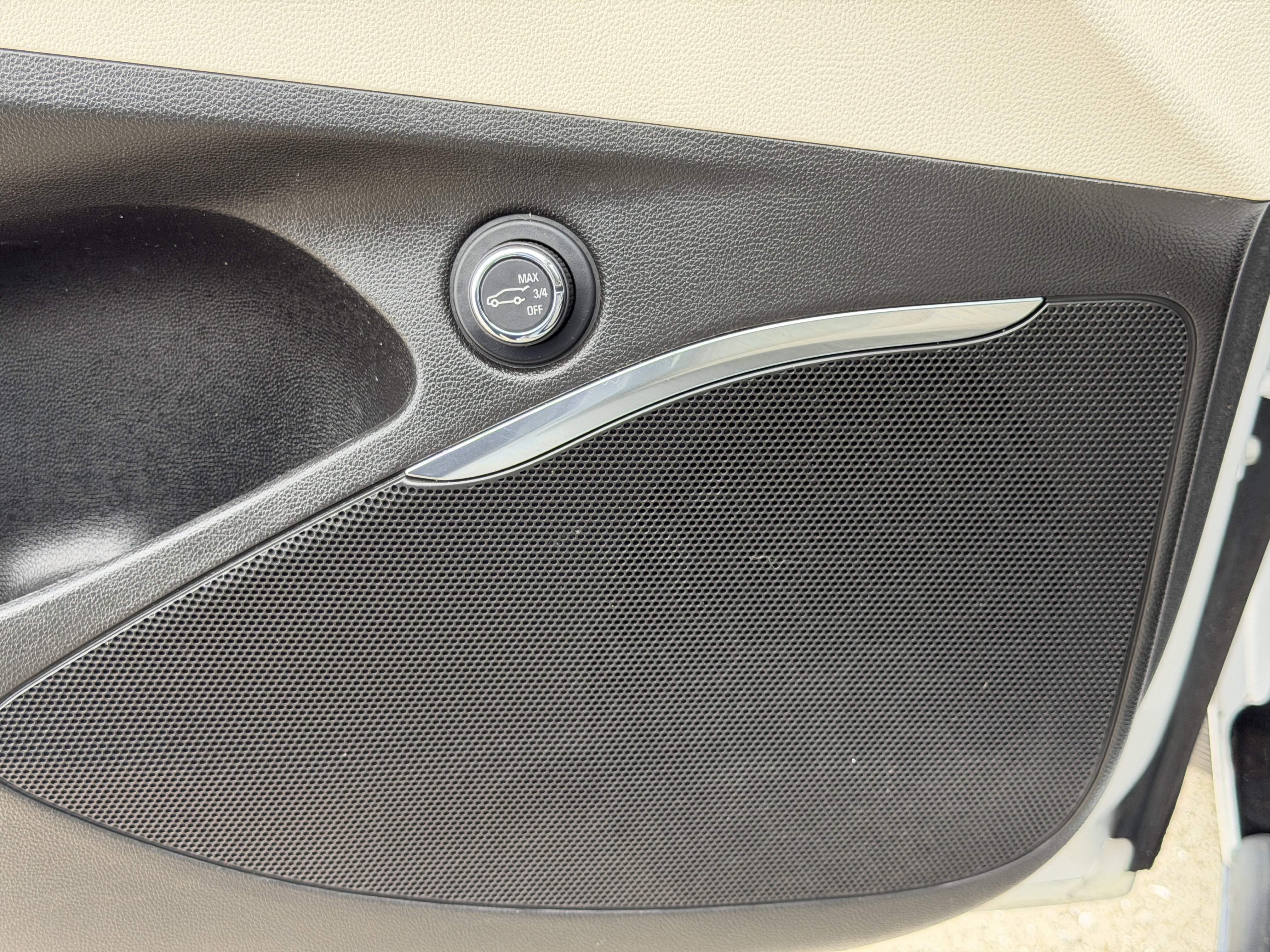 Used 2022 Buick Enclave Essence w/ Sport Touring Edition image 18