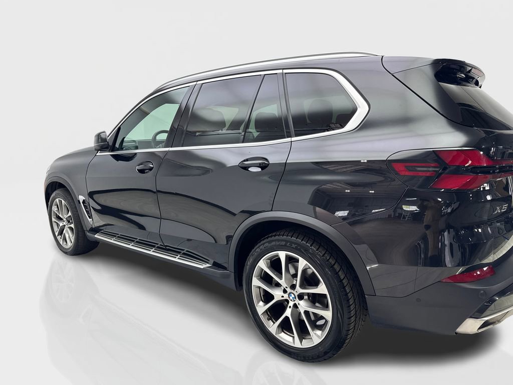Used 2025 BMW X5 sDrive40i image 14