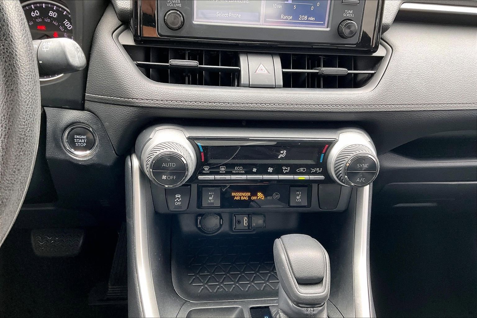 Used 2019 Toyota RAV4 XLE image 15