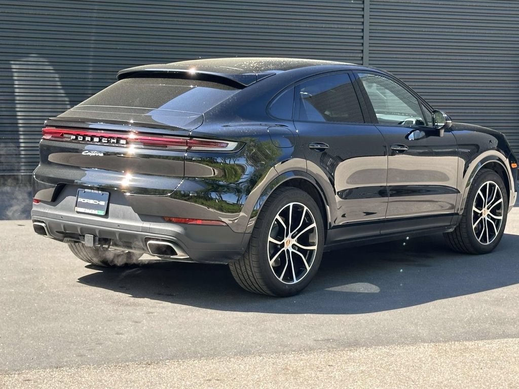 Certified 2026 Porsche Cayenne Coupe AWD/4WD image 5