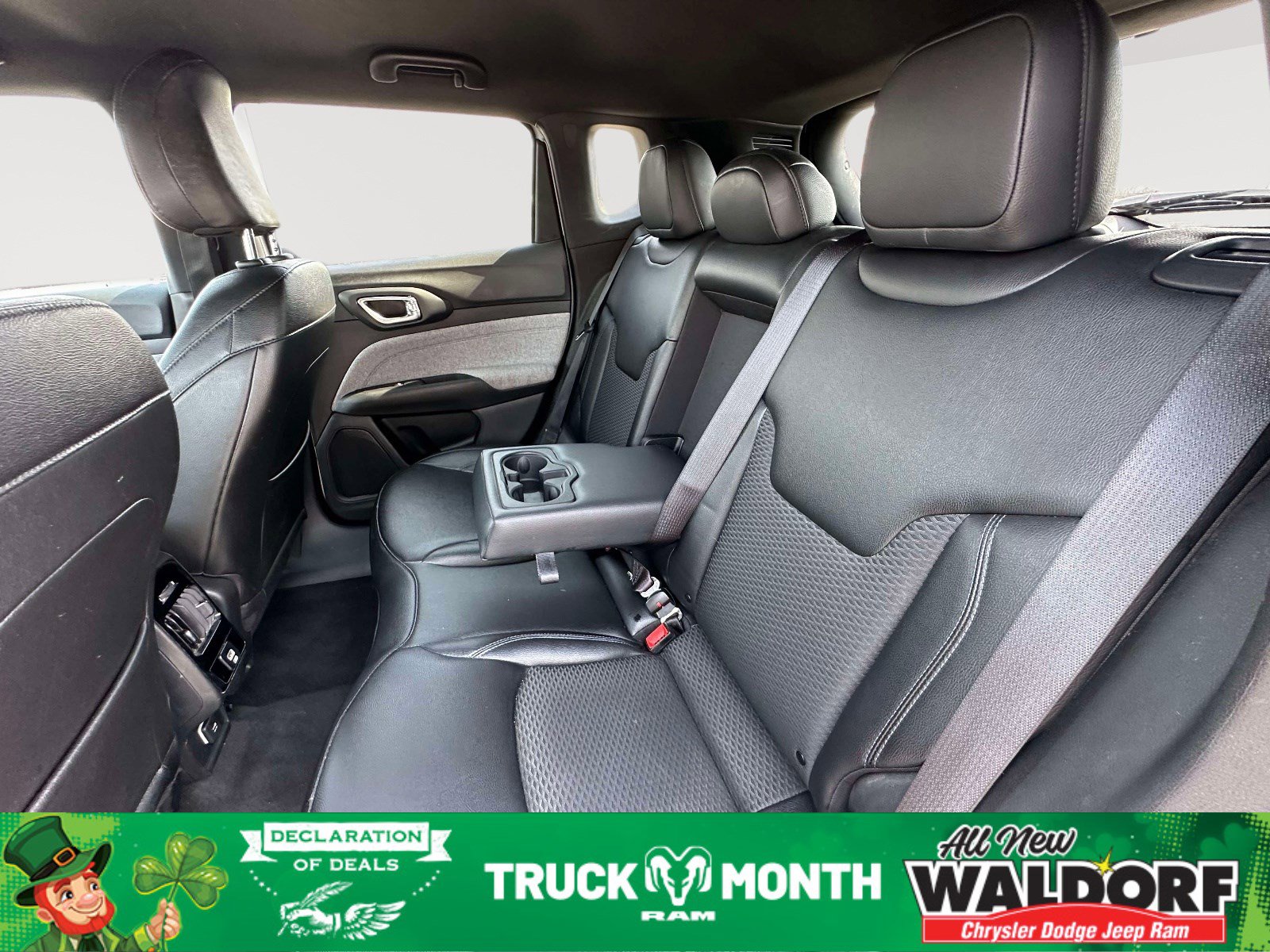 Used 2024 Jeep Compass Latitude image 27