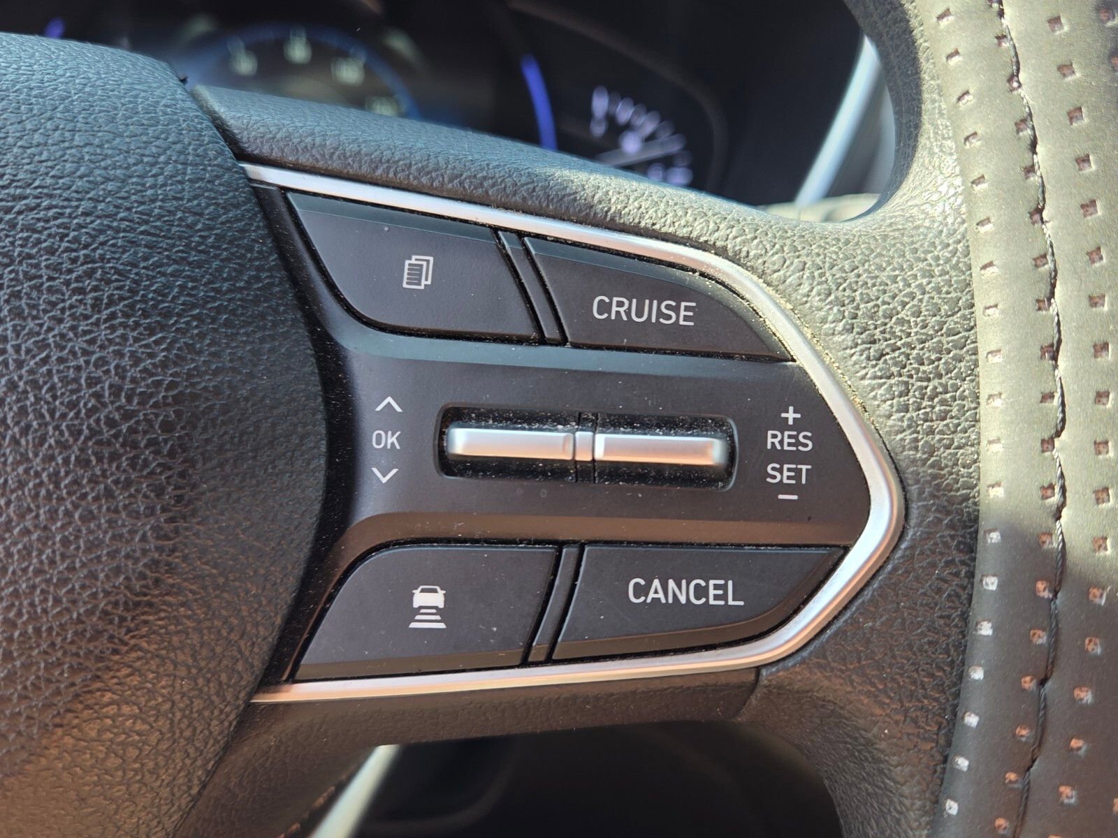 Used 2020 Hyundai Santa Fe SEL image 25