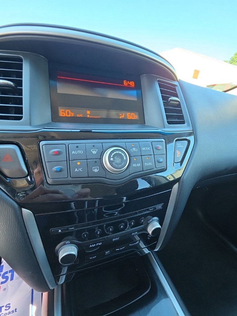 Used 2015 Nissan Pathfinder S FWD image 18