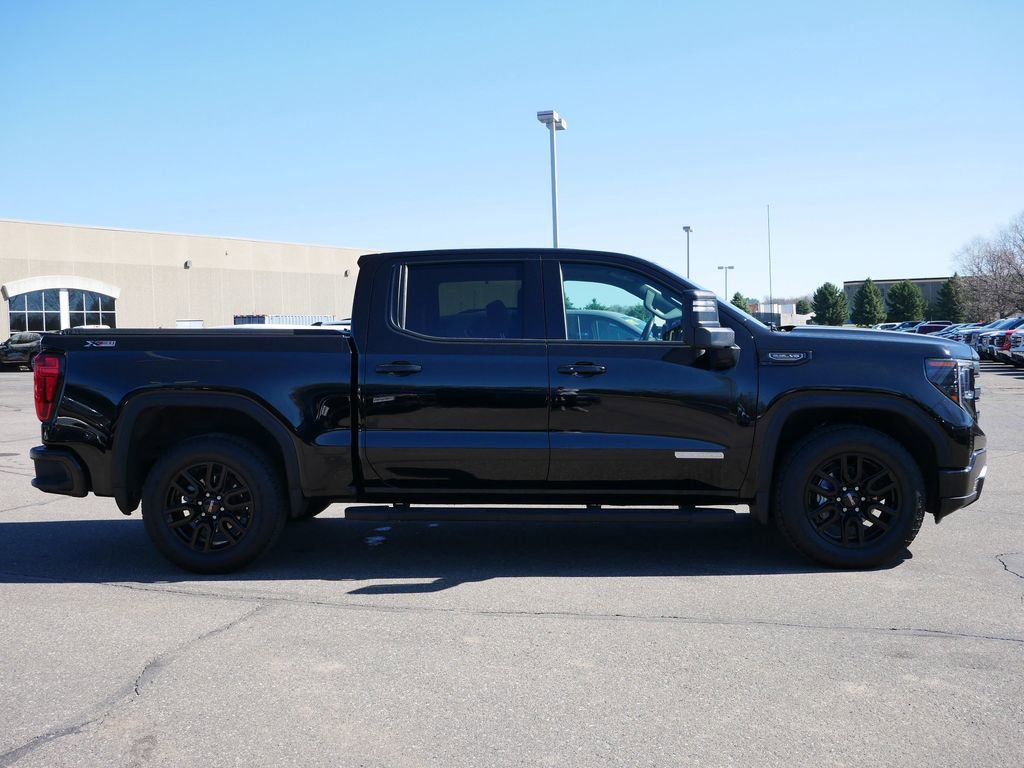 Used 2023 GMC Sierra 1500 Elevation w/ X31 Off-Road Package AWD/4WD image 11