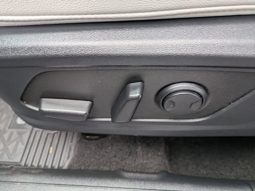 Used 2025 Hyundai Santa Cruz SEL image 20