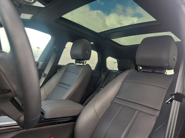 Used 2025 Land Rover Range Rover Evoque S AWD/4WD image 18