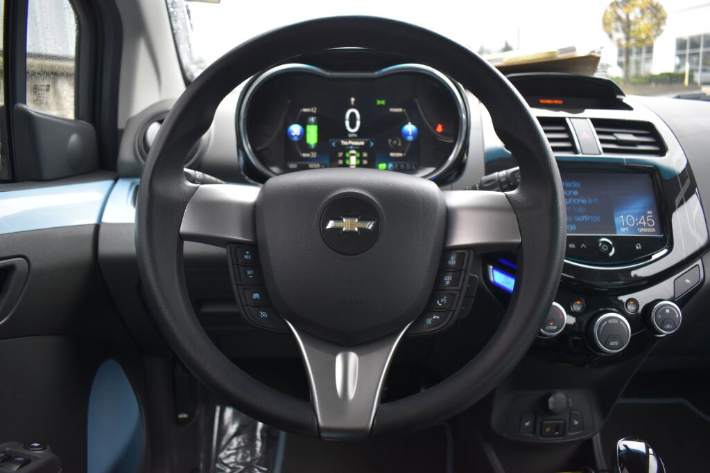 Used 2016 Chevrolet Spark LT image 9