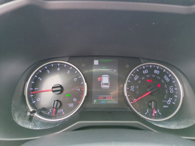Used 2020 Toyota RAV4 XLE Premium FWD image 11