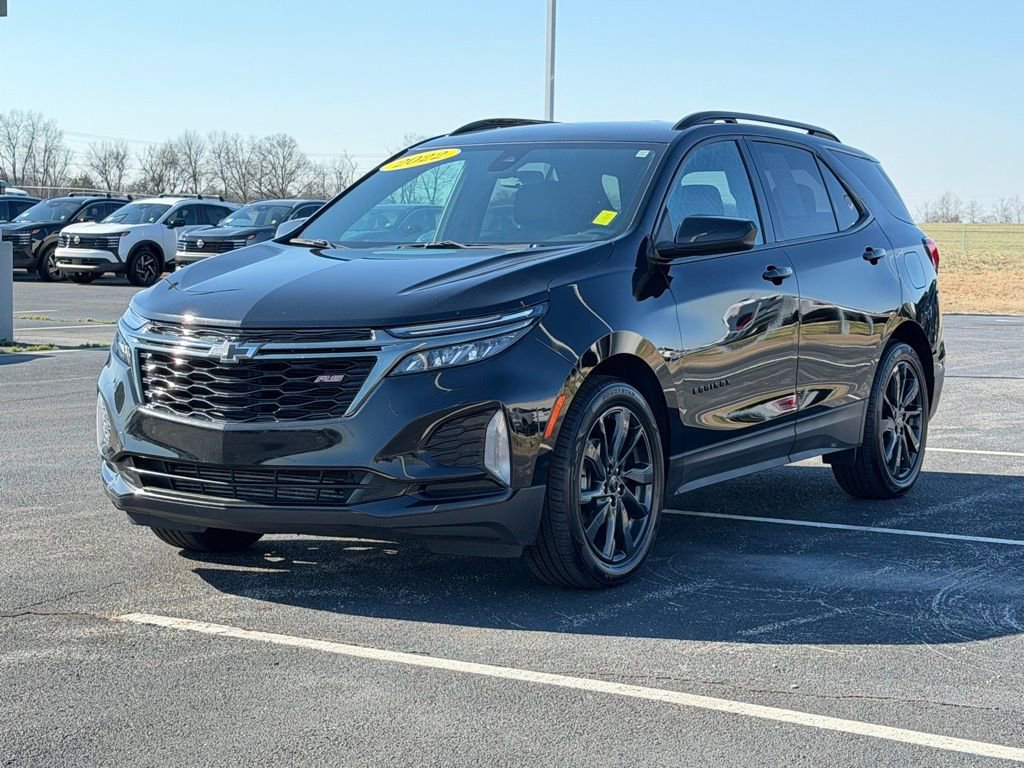 Used 2022 Chevrolet Equinox RS w/ LPO, Floor Liner Package image 9