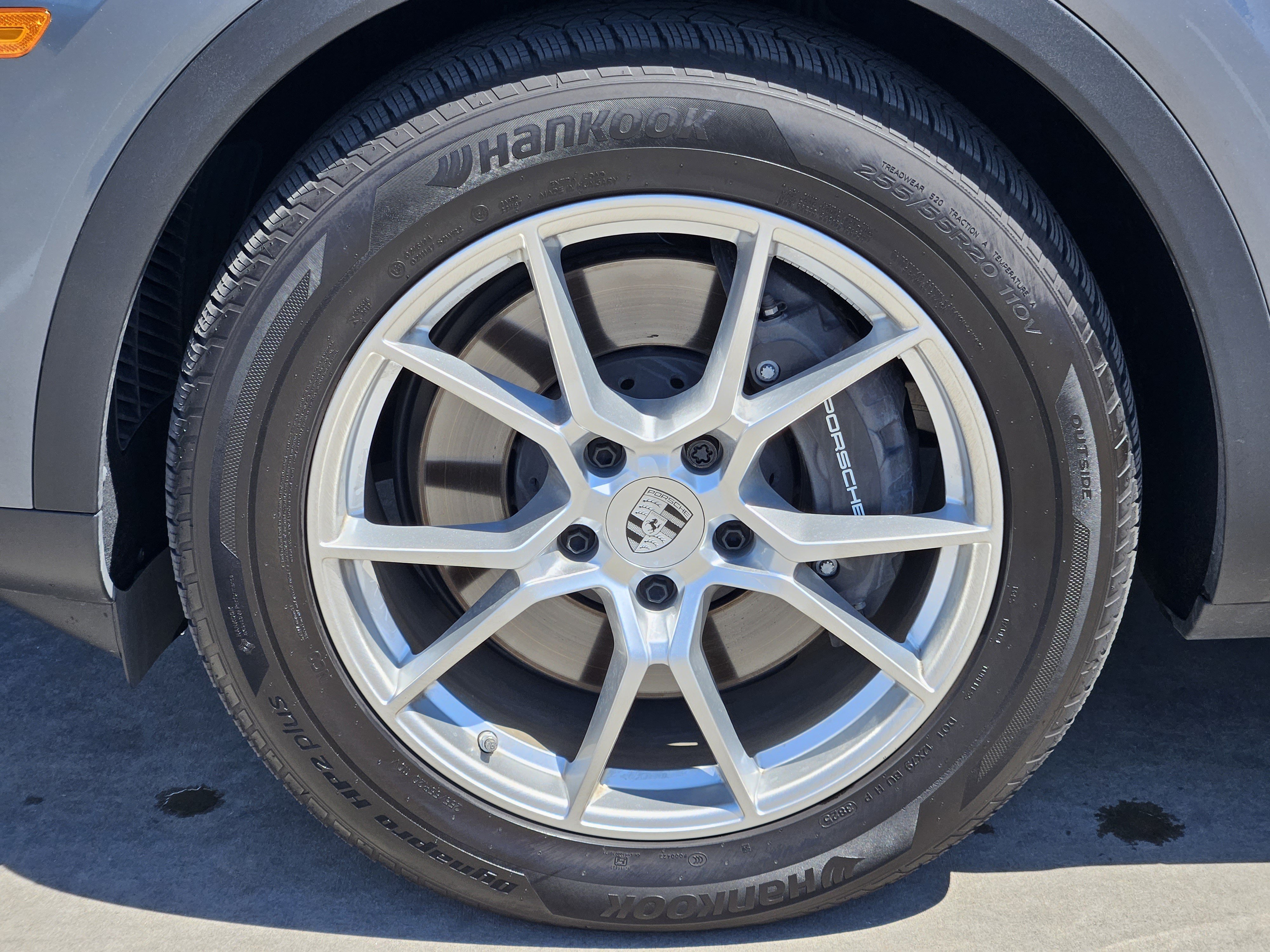 Certified 2026 Porsche Cayenne AWD/4WD image 14