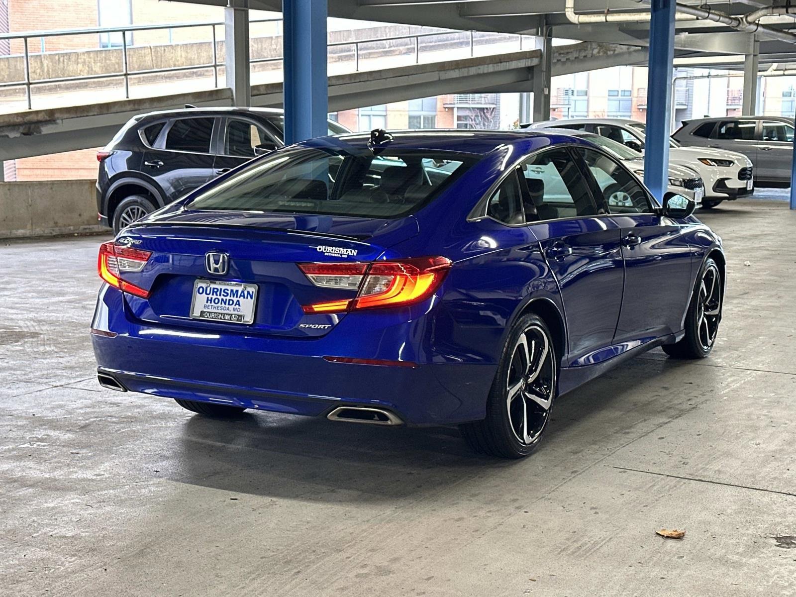 Used 2022 Honda Accord Sport image 3