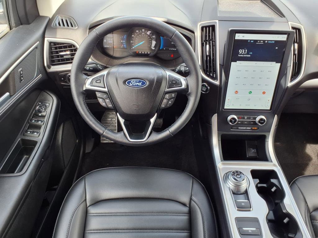 Used 2023 Ford Edge SEL w/ Convenience Package image 6