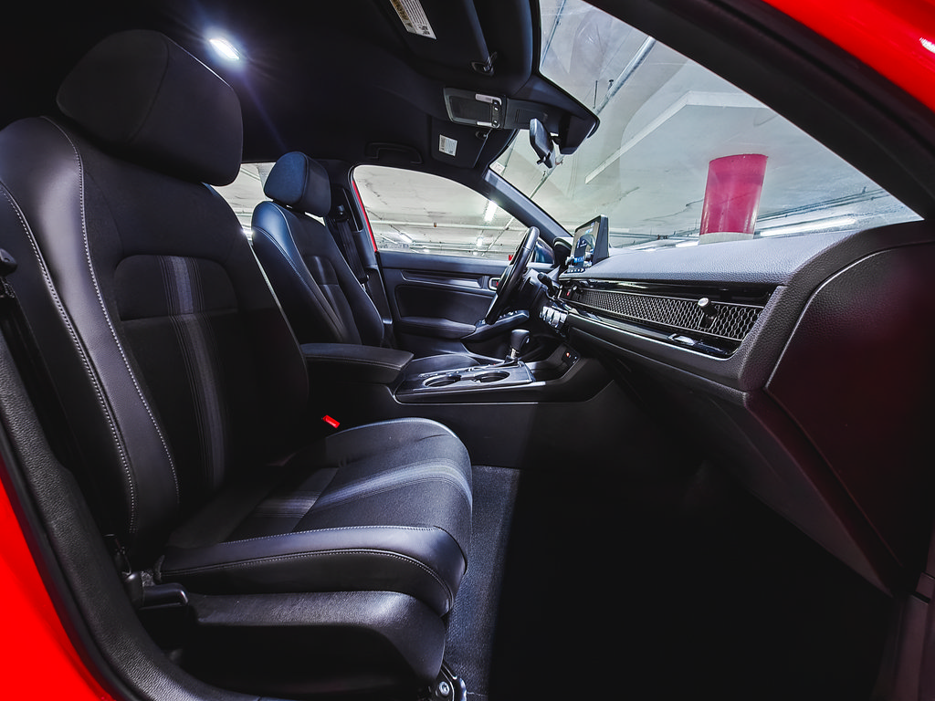 Used 2023 Honda Civic Sport image 32