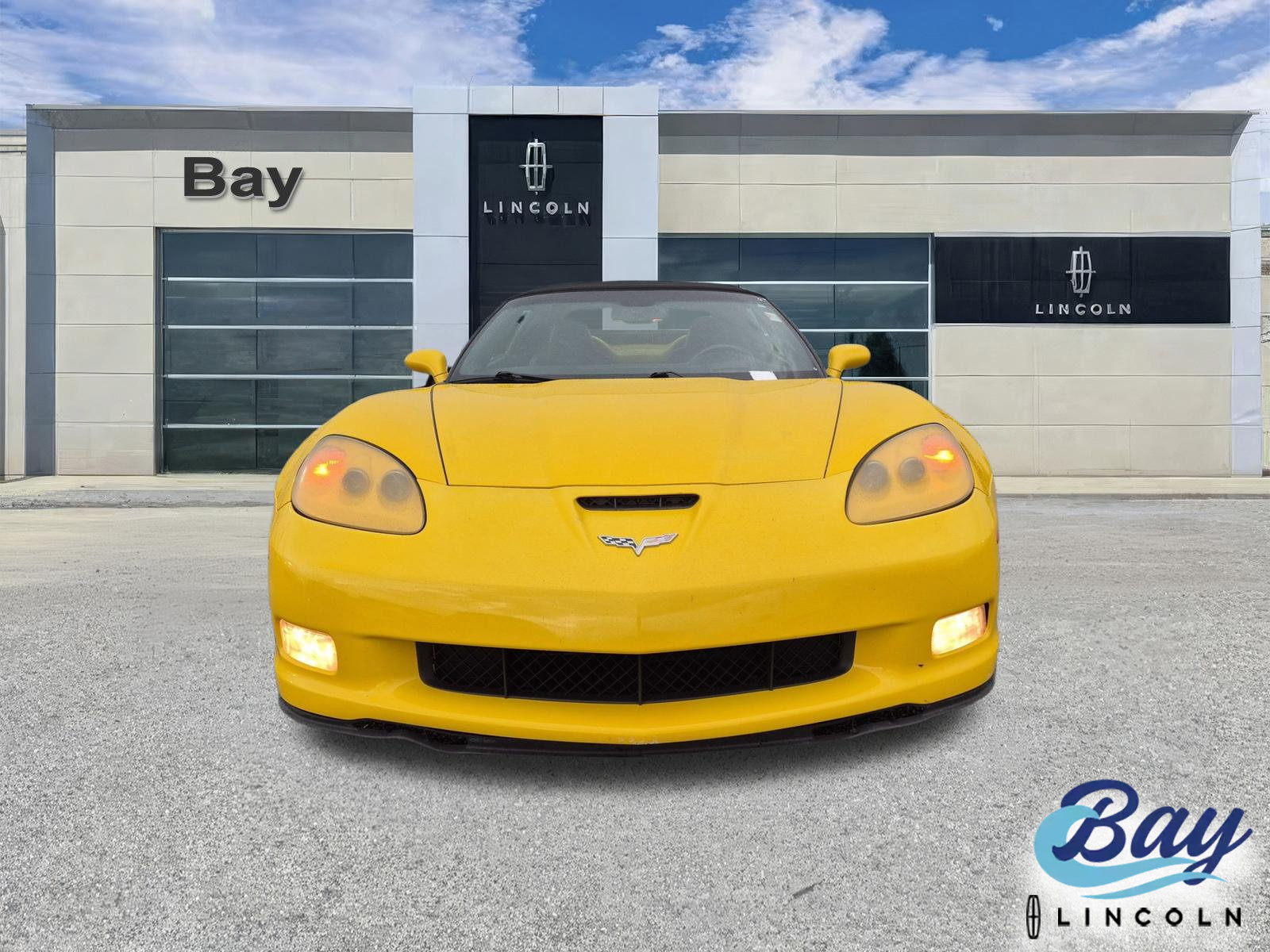 Used 2012 Chevrolet Corvette Grand Sport w/ 4LT Preferred Equipment Group RWD image 2