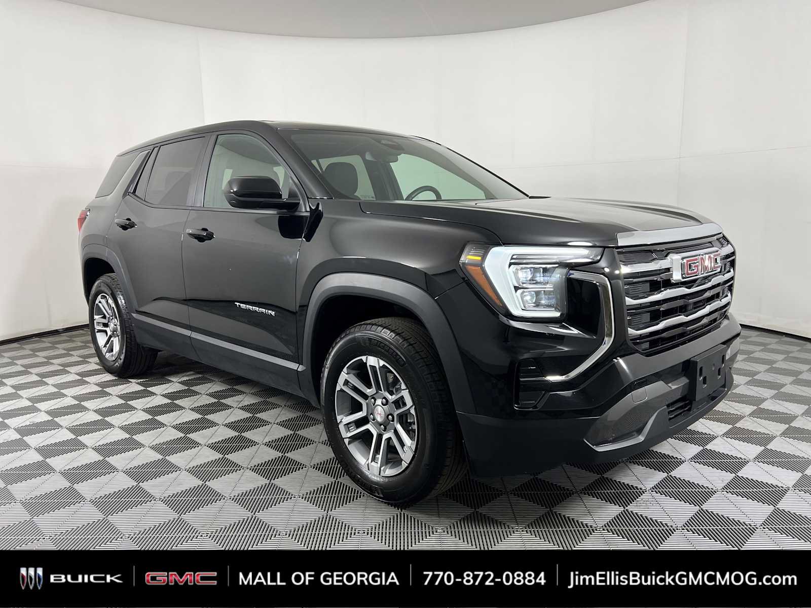 Used 2025 GMC Terrain Elevation AWD/4WD image 1