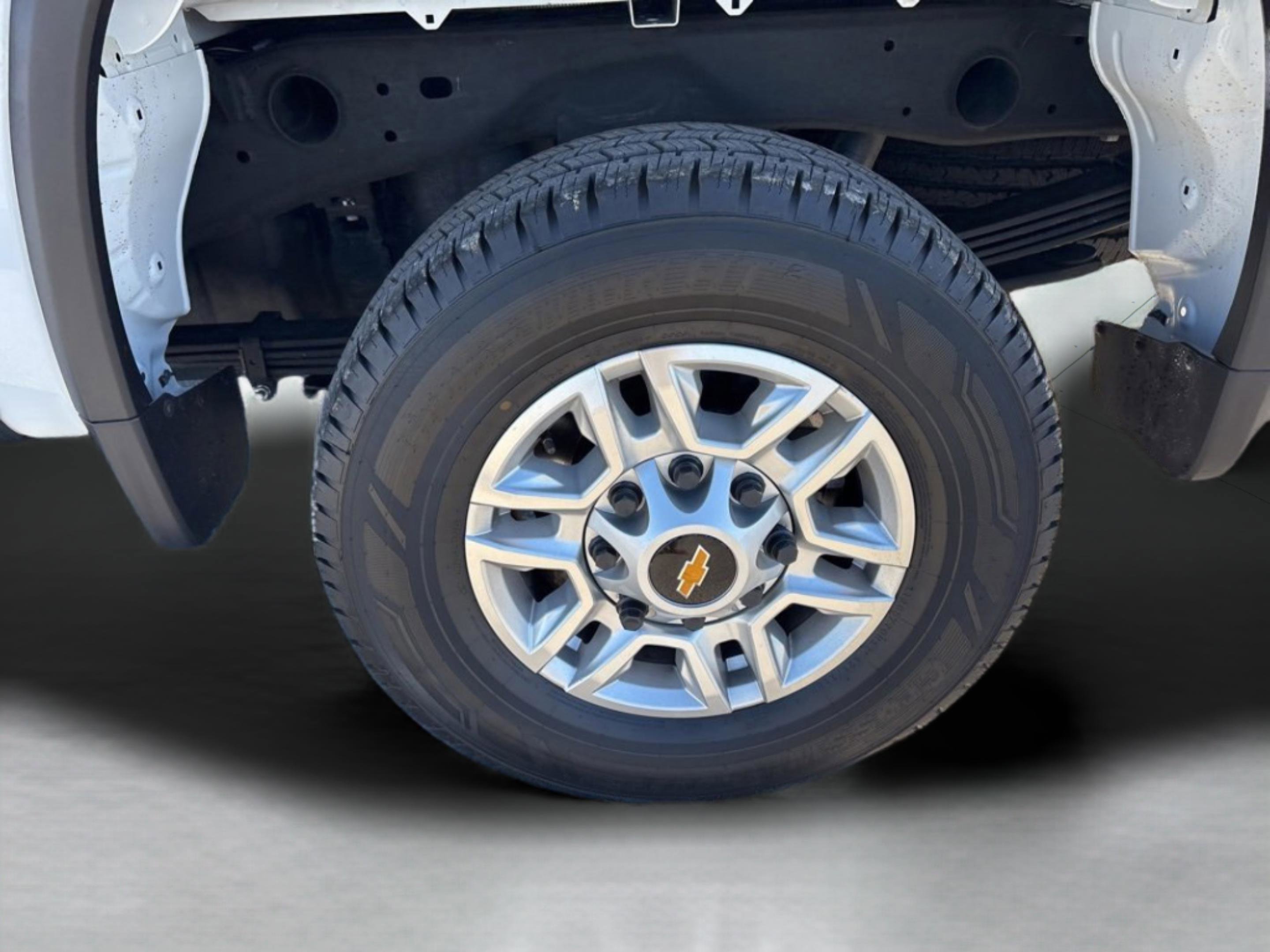 Used 2024 Chevrolet Silverado 2500 LT image 49