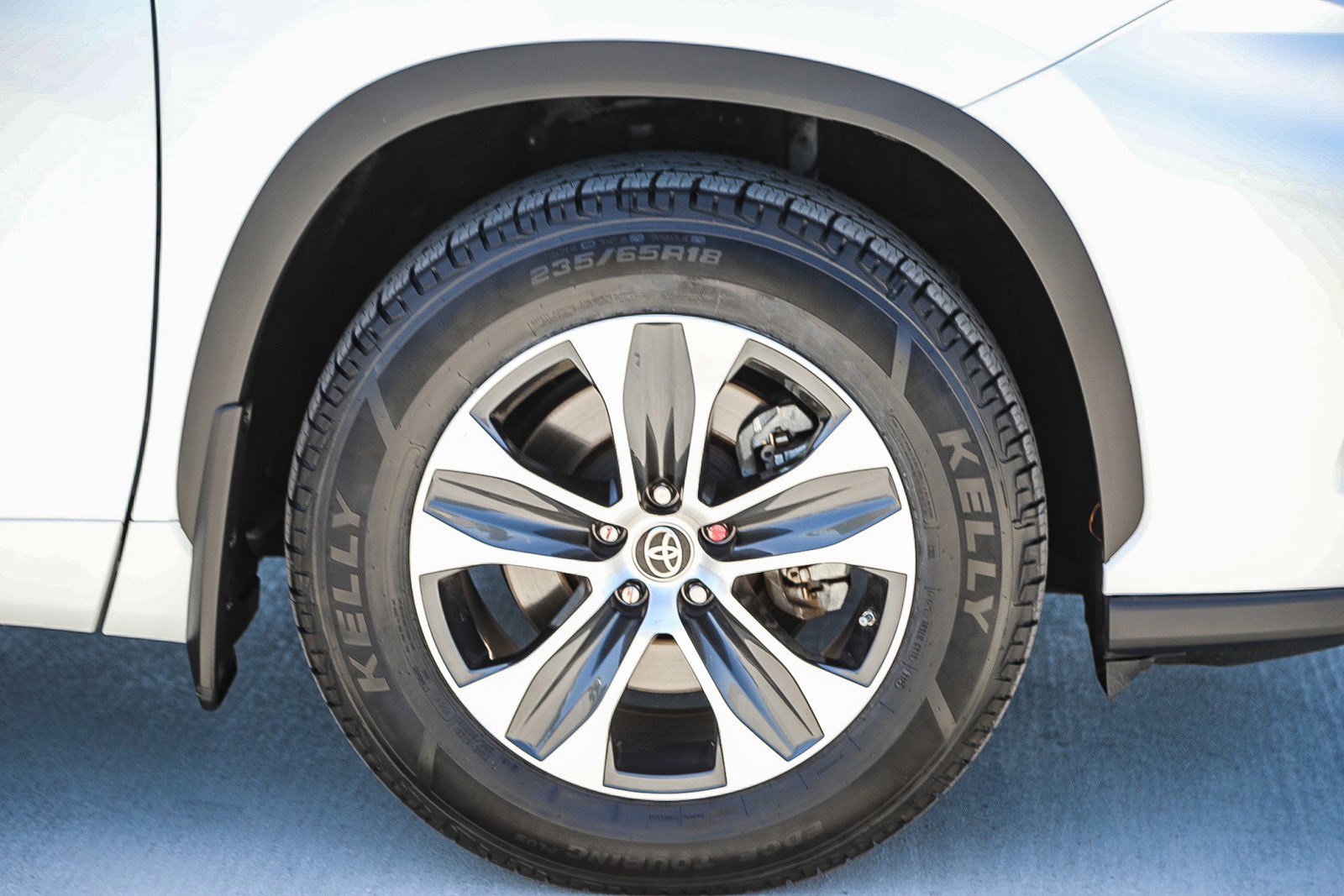 Used 2023 Toyota Highlander XLE FWD image 10