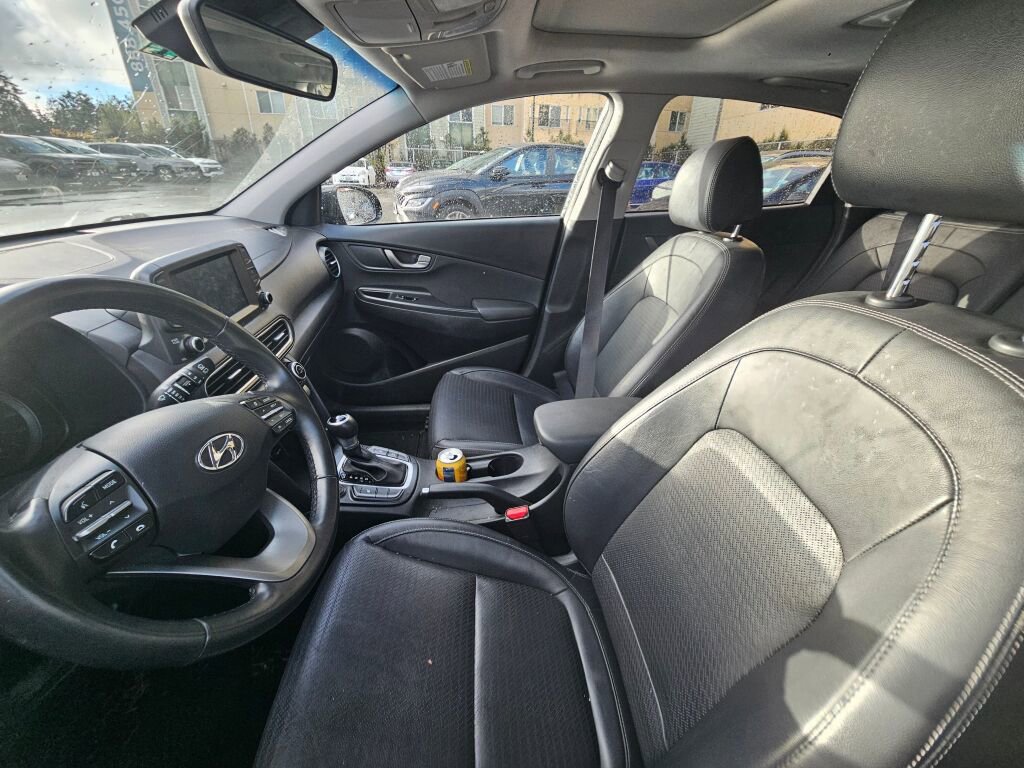 Used 2018 Hyundai Kona Limited image 2