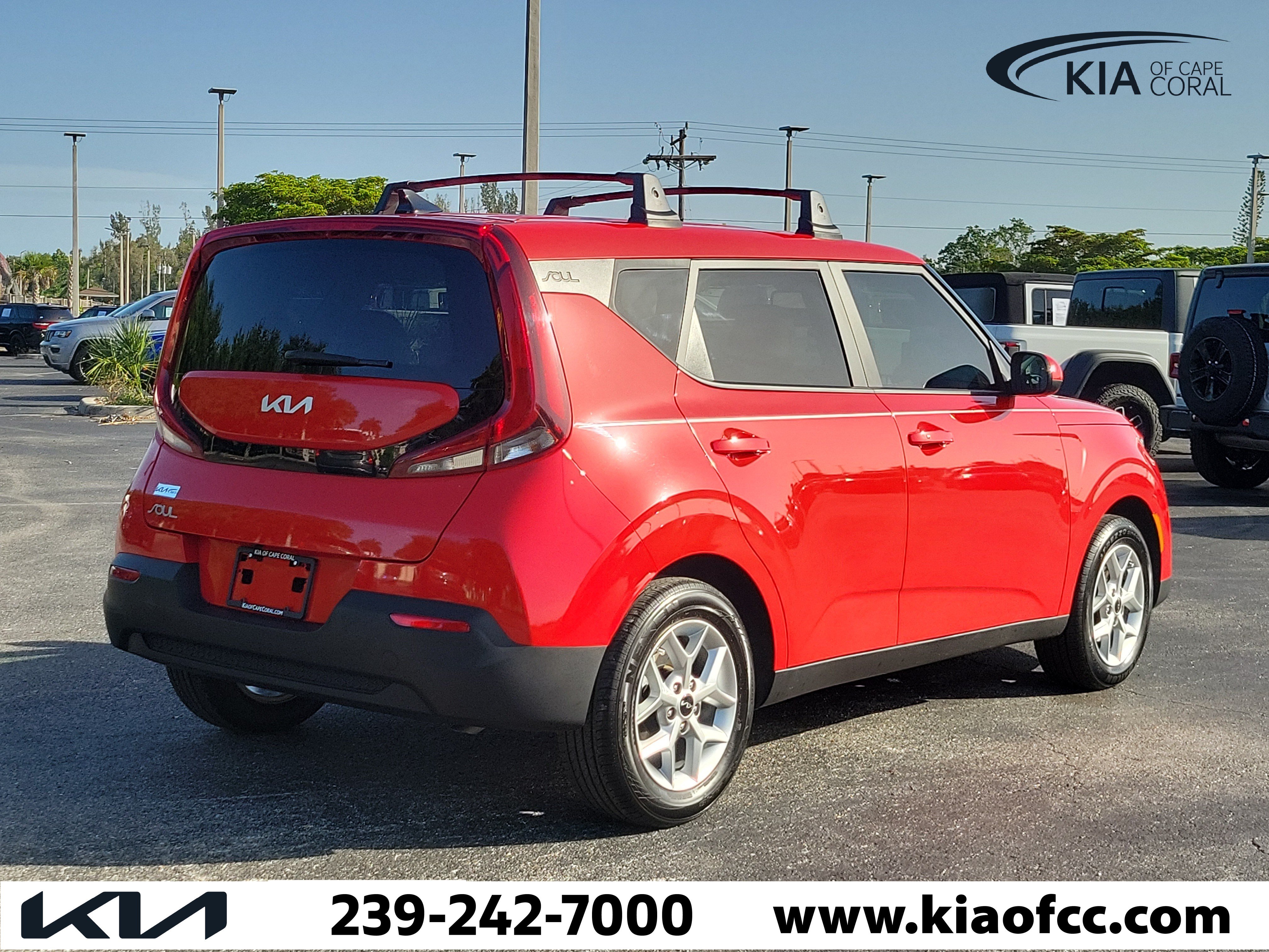 Certified 2022 Kia Soul S FWD image 6