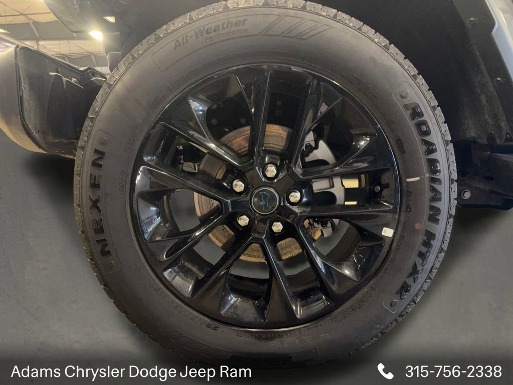 Used 2025 Jeep Wrangler Unlimited Sahara image 19