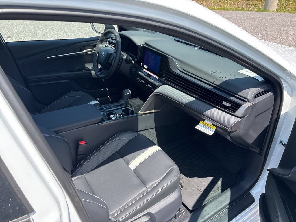 Certified 2026 Toyota Camry SE FWD image 18