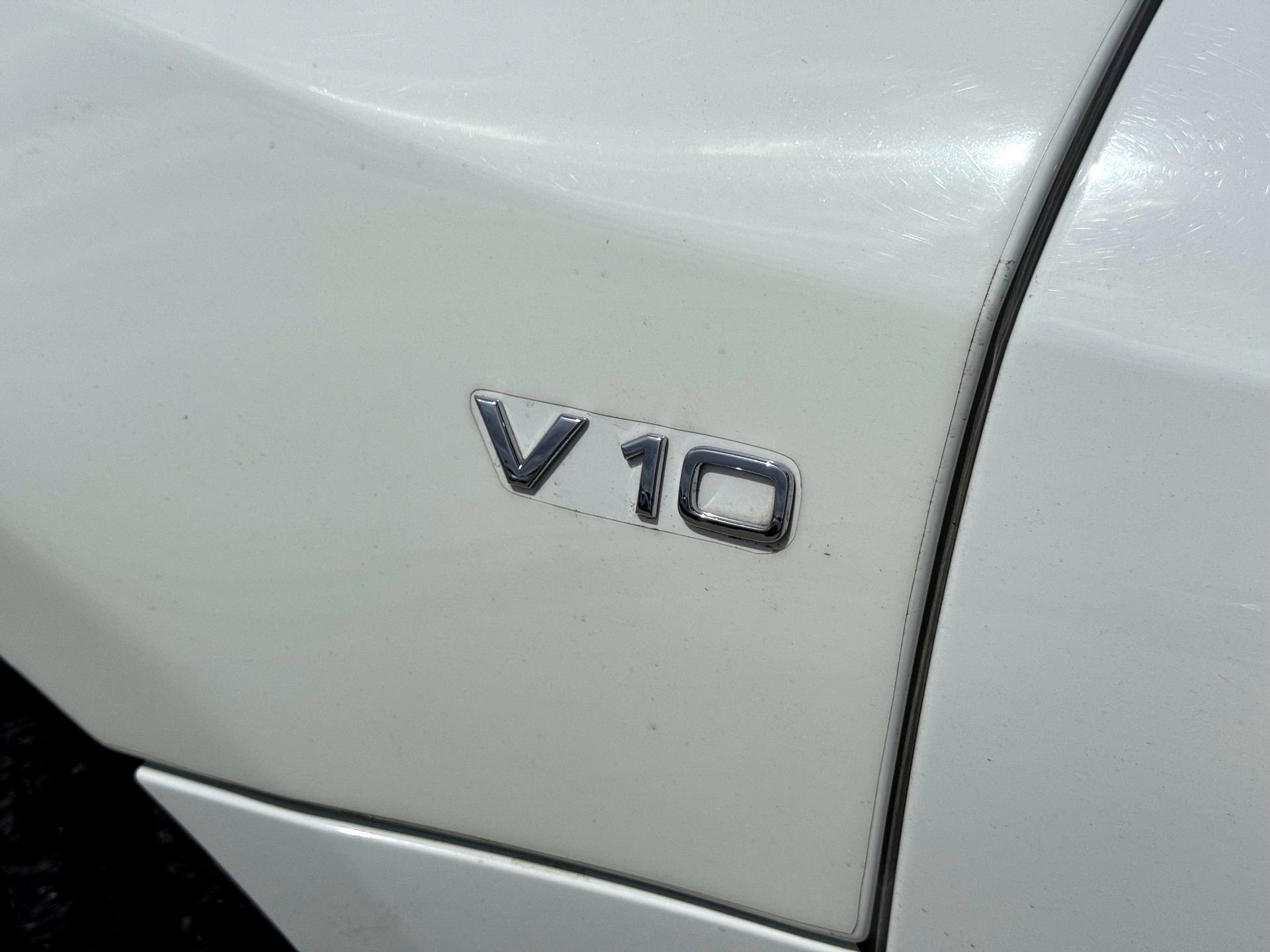 Used 2011 Audi R8 V10 w/ Enhanced Leather Pkg image 3