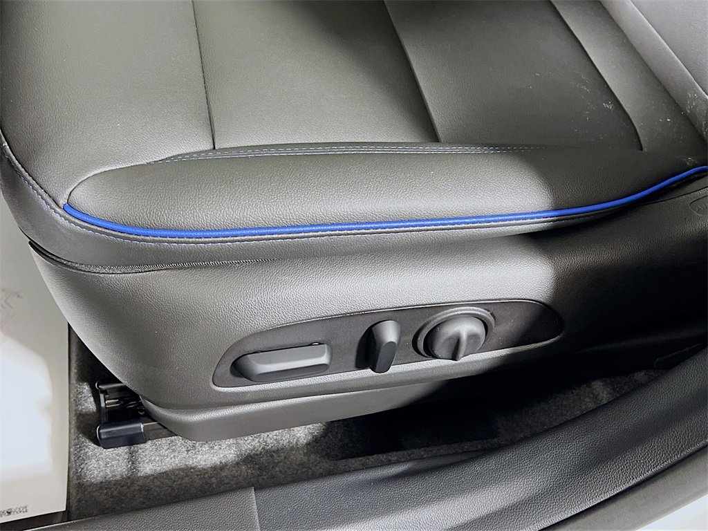 New 2026 Buick Envista Sport Touring w/ Convenience I Package image 16