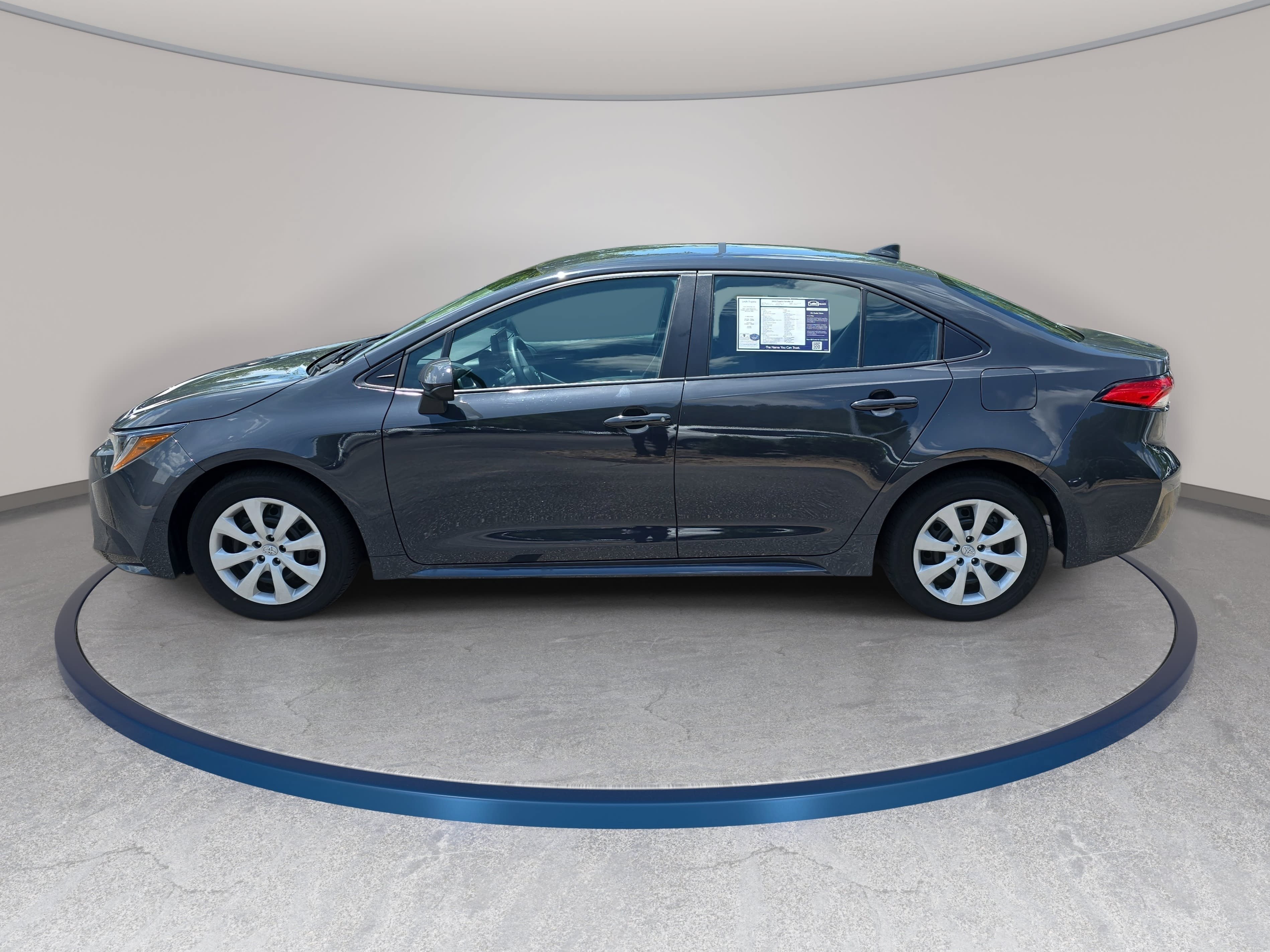 Used 2024 Toyota Corolla LE FWD image 8