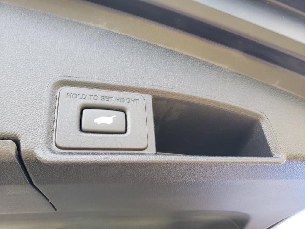 Certified 2025 Acura RDX w/ Technology Package image 10