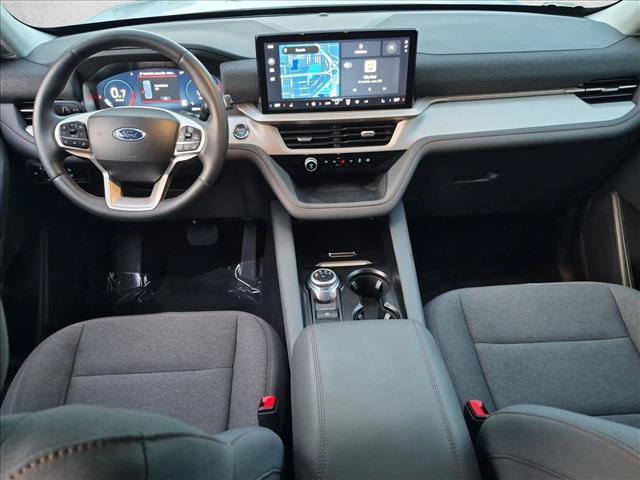 Used 2025 Ford Explorer Active RWD image 17