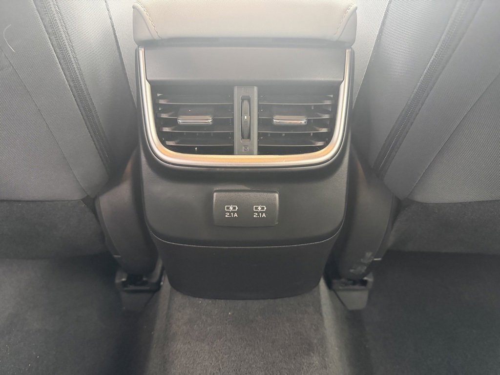 Used 2022 Subaru Outback Premium image 28