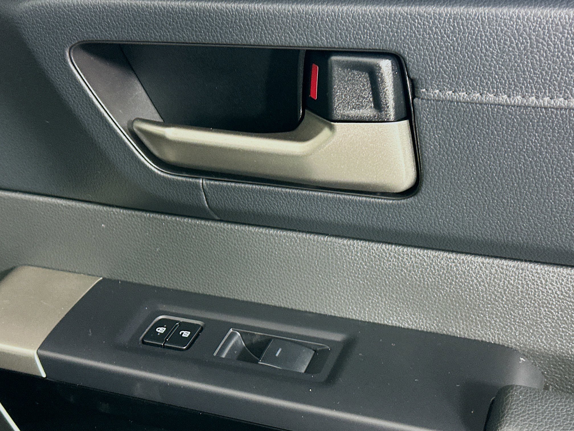 Used 2025 Toyota Tundra Limited w/ TRD Off-Road Package image 29