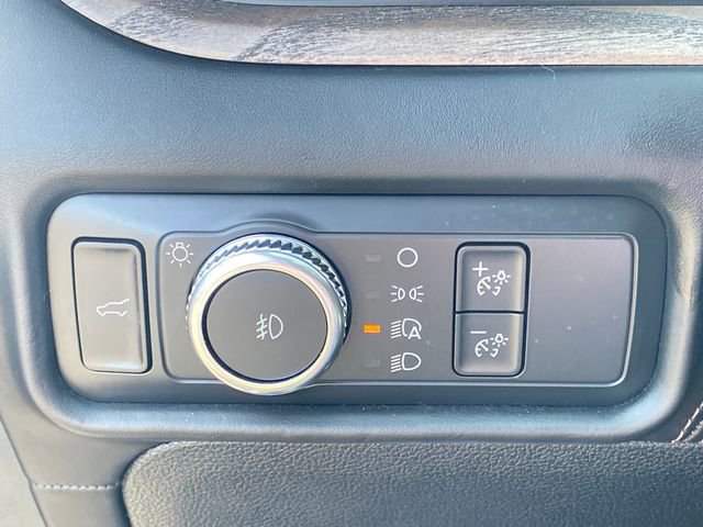 Used 2020 Ford Explorer Platinum image 29