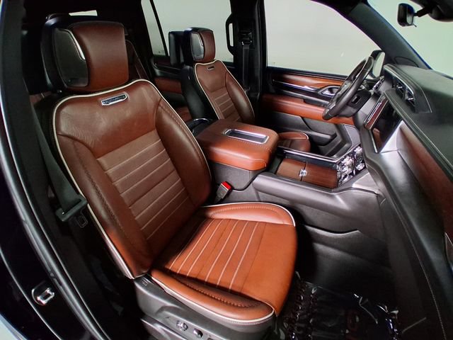 Certified 2023 GMC Yukon XL Denali Ultimate AWD/4WD image 16
