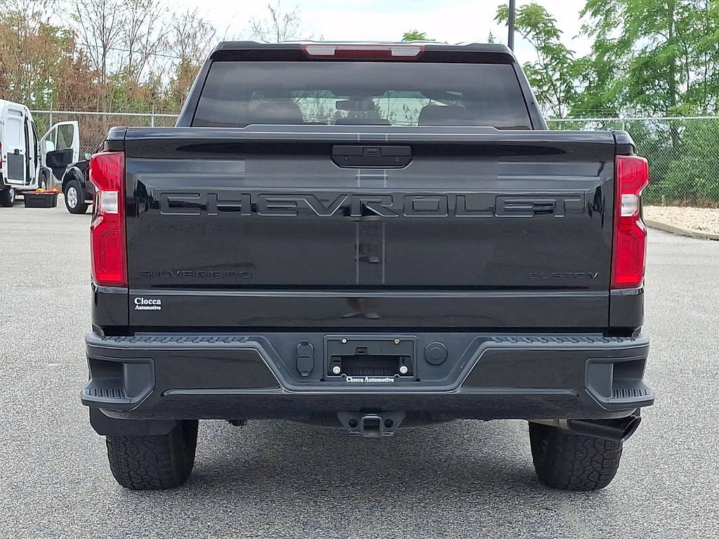 Used 2022 Chevrolet Silverado 1500 Custom w/ Rally Edition AWD/4WD image 8