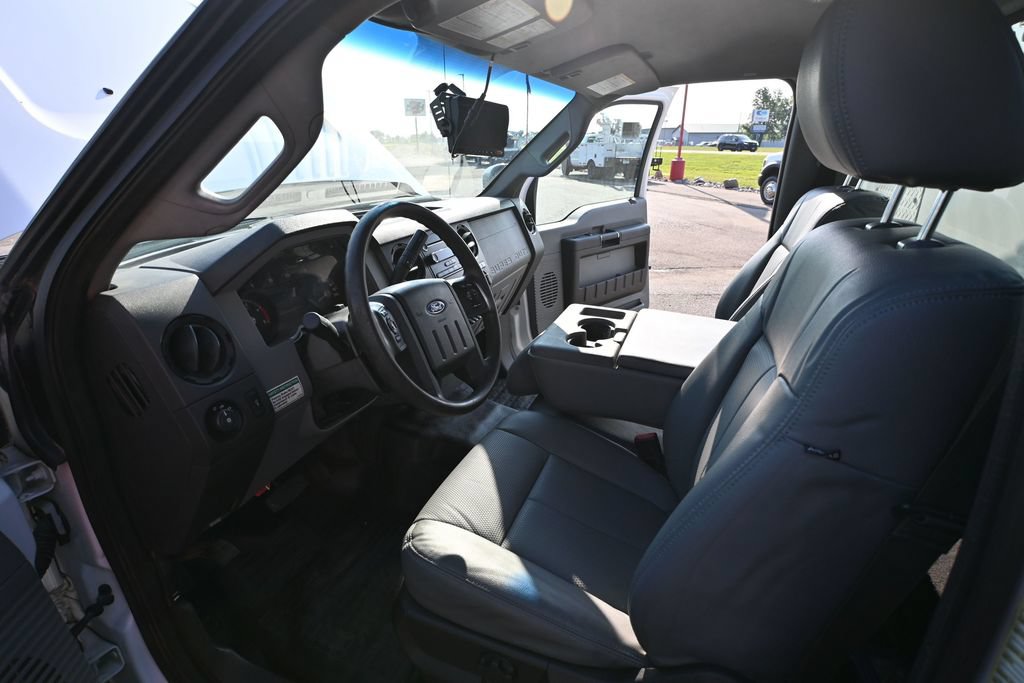 Used 2015 Ford F550 Luxury RWD image 26