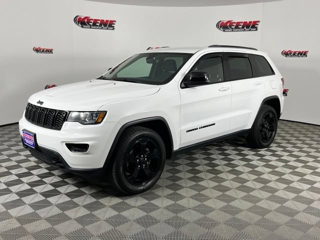 Used 2018 Jeep Grand Cherokee Laredo AWD/4WD image 5