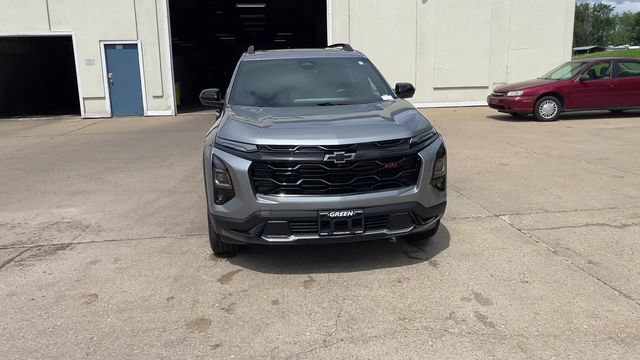Used 2025 Chevrolet Equinox RS w/ Safety and Technology Package AWD/4WD image 3