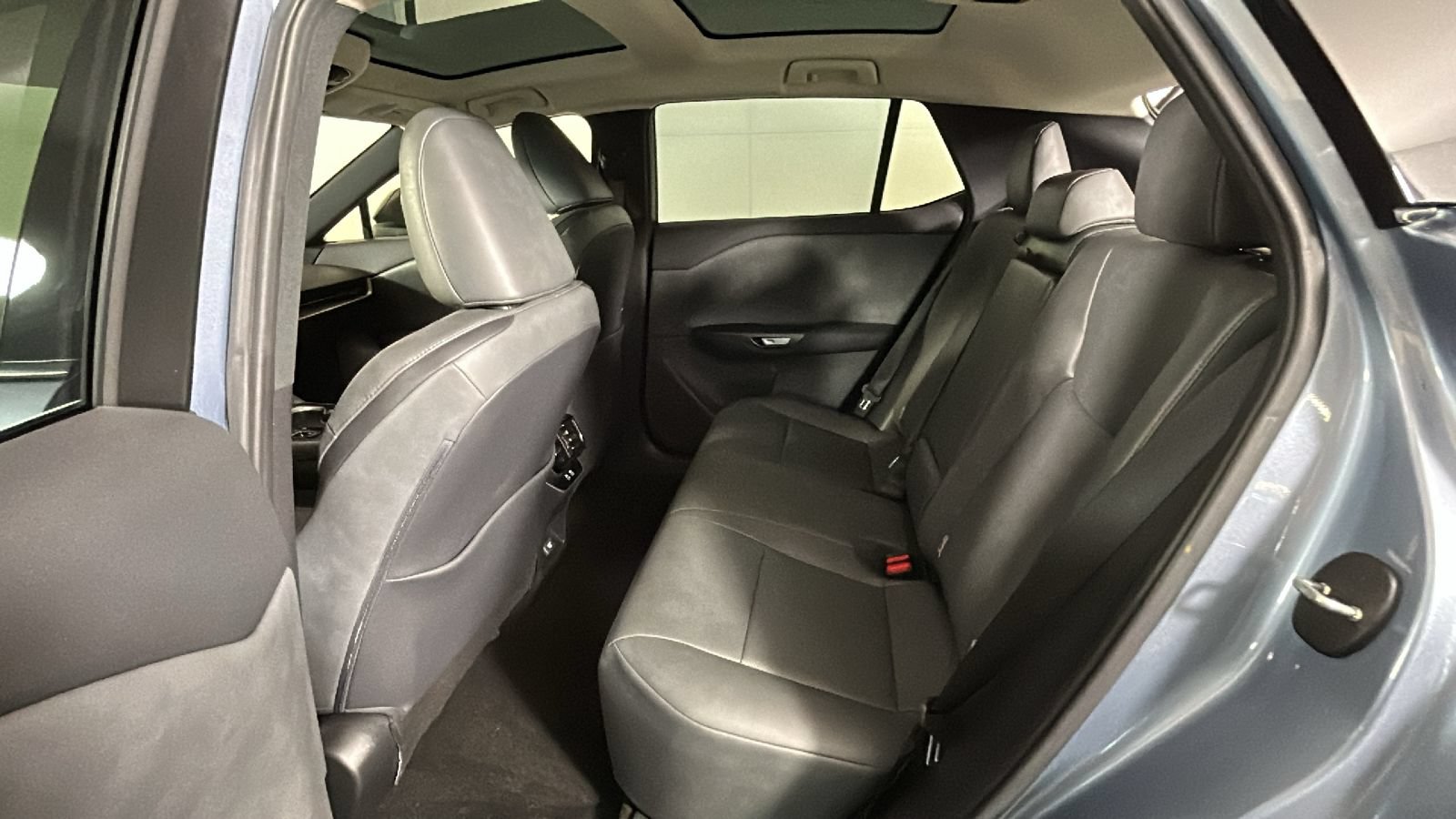 Used 2023 Lexus RZ 450e Premium w/ Technology Package AWD/4WD image 27