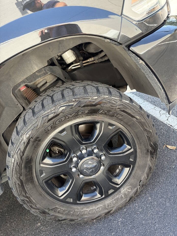 Used 2018 RAM 2500 Laramie w/ Sport Appearance Group AWD/4WD image 18