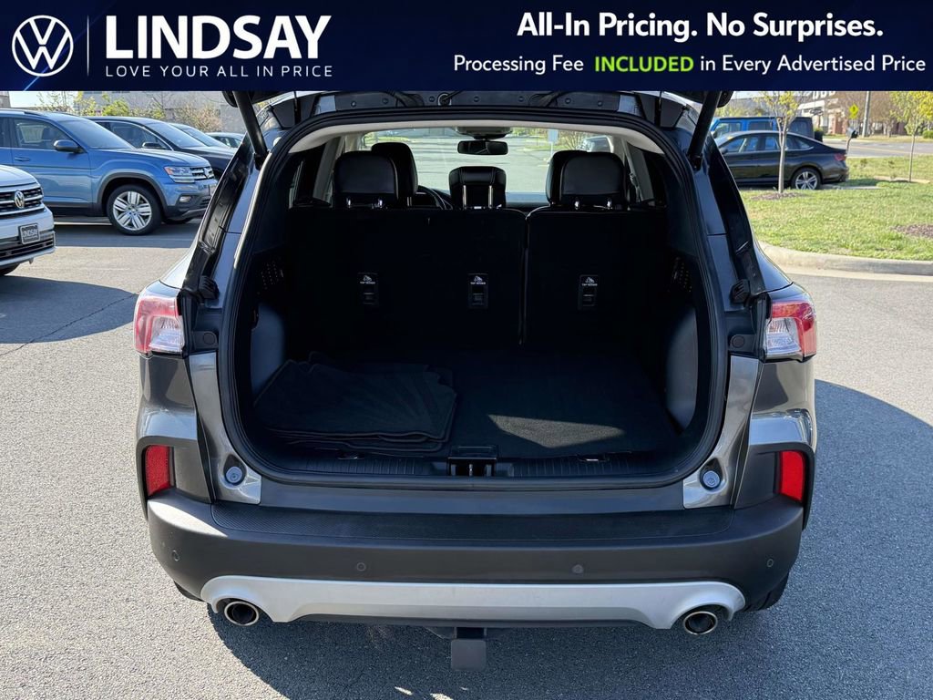 Used 2020 Ford Escape Titanium image 15